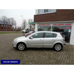 Opel Astra 1.6 Elegance (bj 2004)