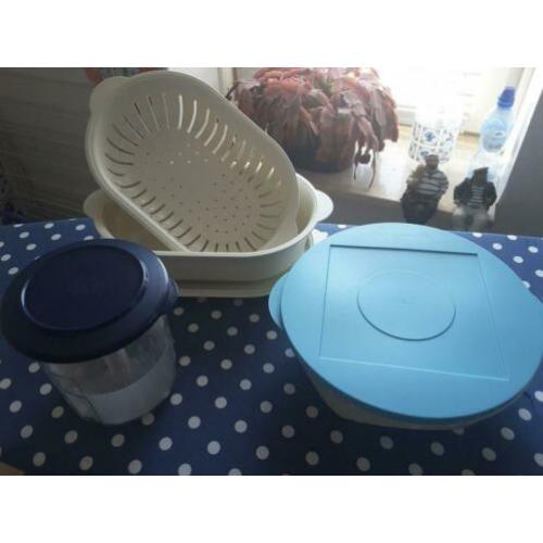Tupperware, serveerschaal, koektrommel en zuurpot