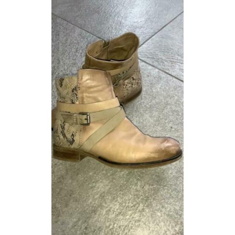 Piedi Nudi enkellaarsjes beige maat 37 te koop