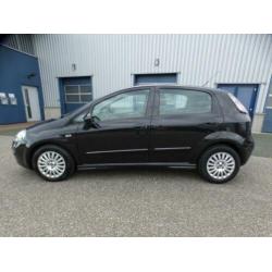 Fiat Punto Evo 1.3 M-Jet Dynamic / Airco / Cruise Control /