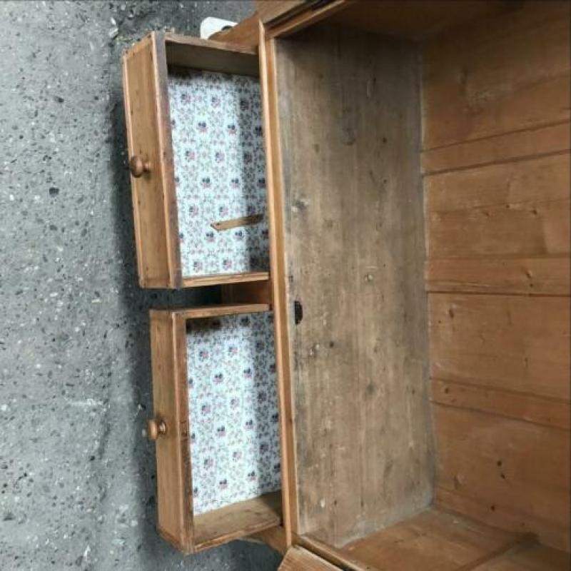 Kledingkast antiek (Vandaag of morgen ophalen)