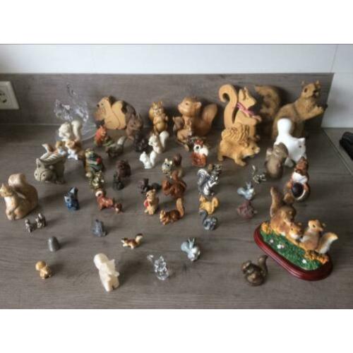 53 eekhoorntjes van allerlei soorten materiaal