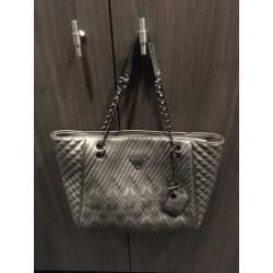 GUESS handtas