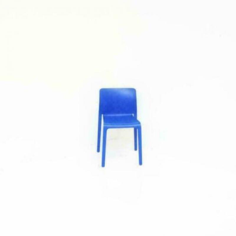 Stapelbare. Magis Chair First Stoelen.Diverse Kleuren.