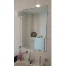 Spiegel badkamer!