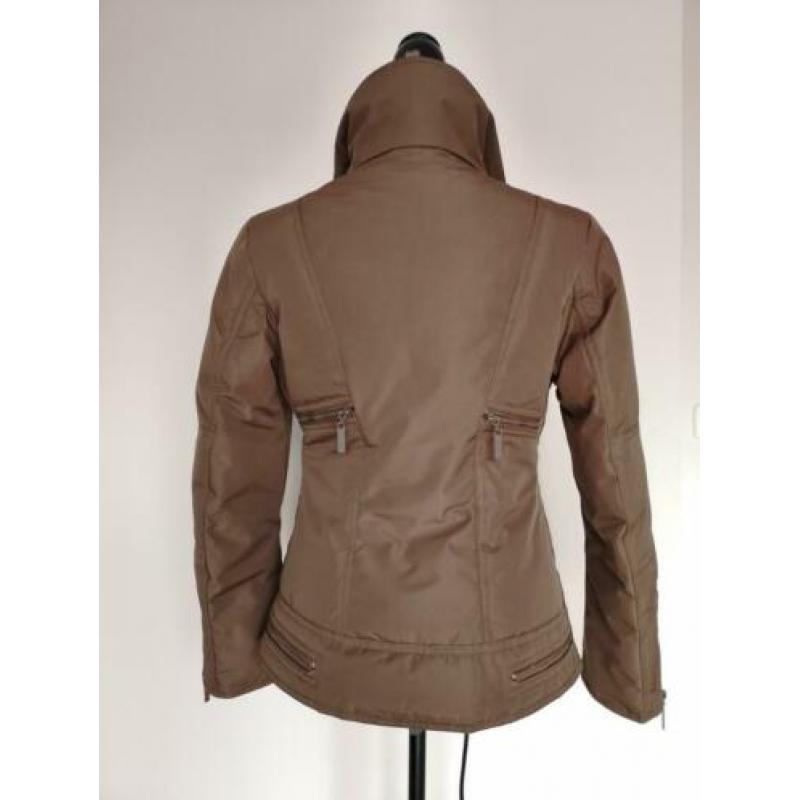 Zgan Glamorous lichtbruine winterjas met vaste bontkraag XS