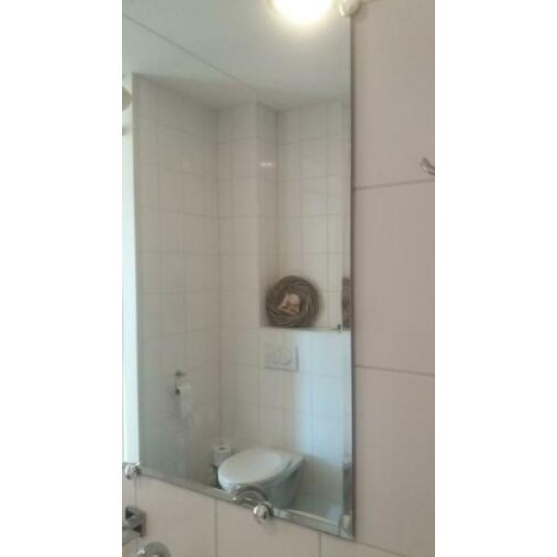 Spiegel badkamer!