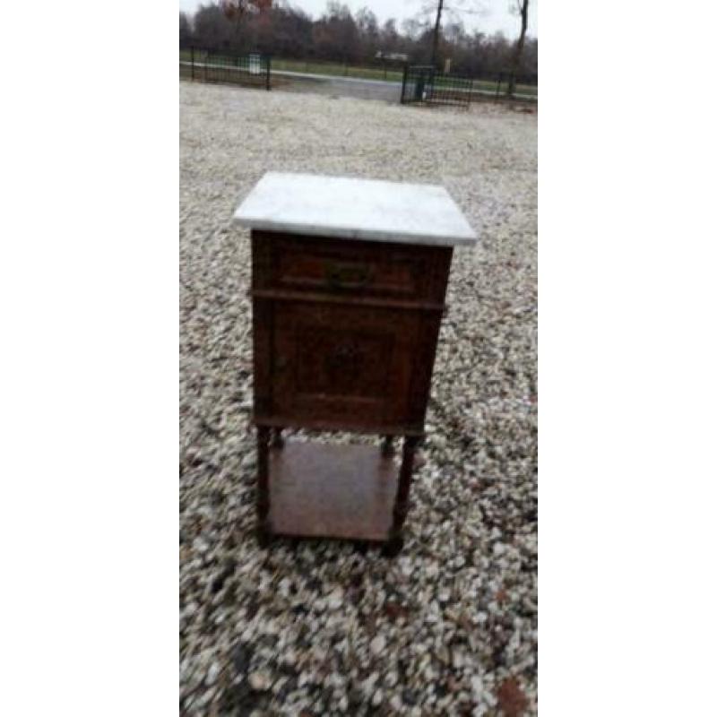 480, antiek eiken nachtkastje te koop