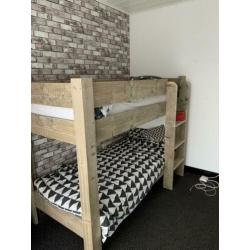 Steigerhouten stapelbed van