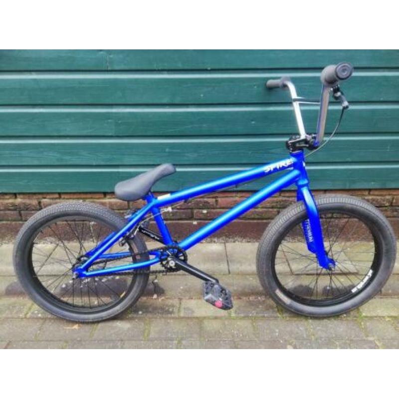 STUNTPRIJS NIEUWE PREMIUM BMXFIETSEN VAN 599 NU 349 rijklaar