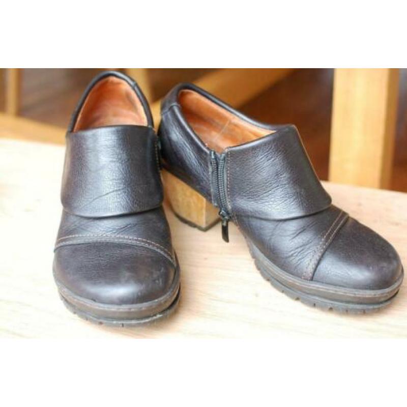 Bijzonder zwarte schoenen met hak van Art maat 37