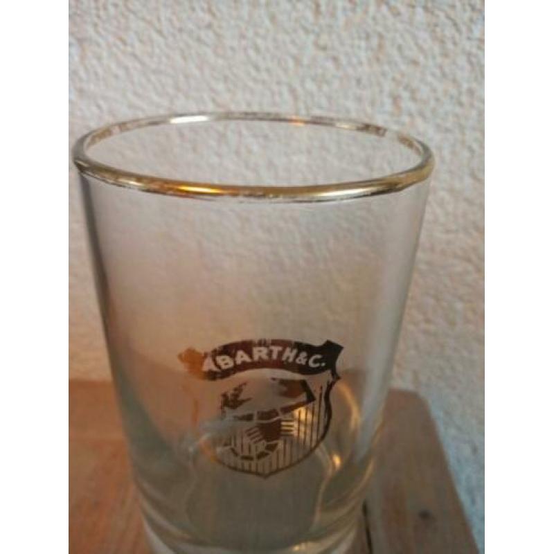 Vintage Abarth drinkglas glas met Abarth logo zoldervondst