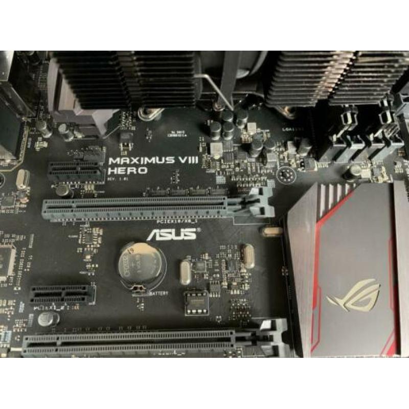Intel i7 6700k + Asus MAXIMUS VIII + 32GB DDR4 Geheugen