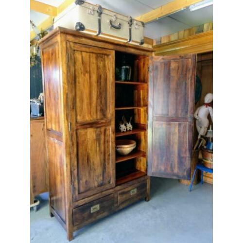 kast voor verschillende doeleinde. Dressoir ! tv meubel