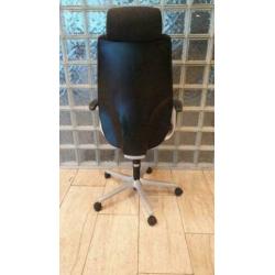 Bureaustoel Giroflex , hoge rug , hoofdsteun