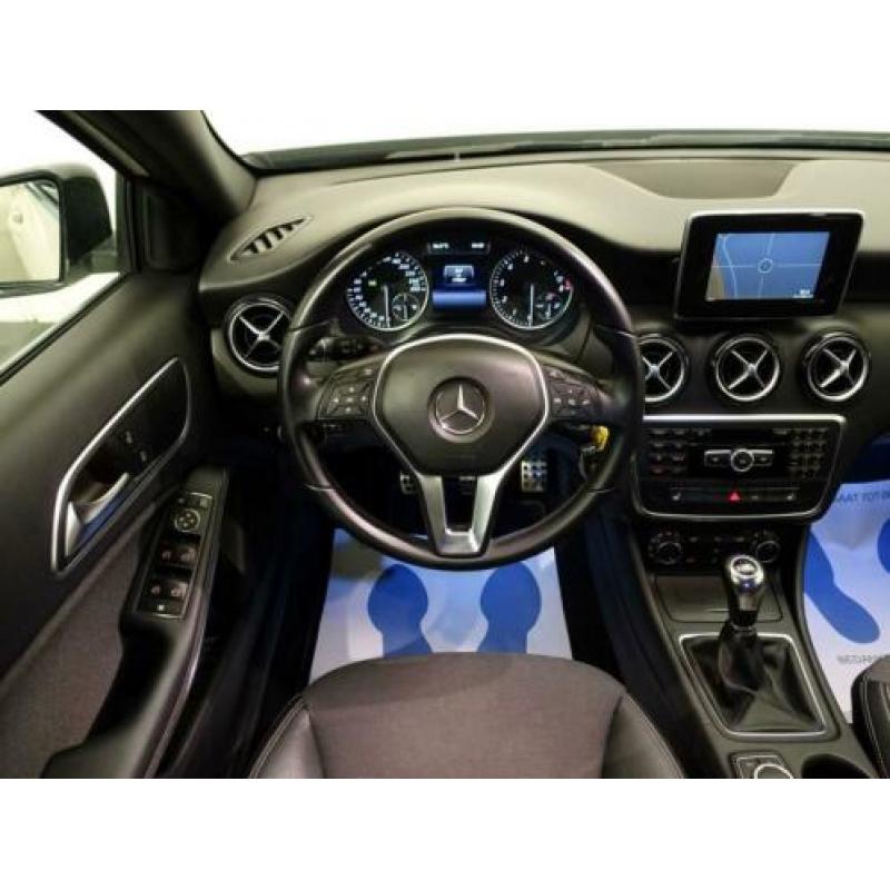 Mercedes-Benz A-Klasse 180 Urban Ambition AMG-line, Navi, Ca