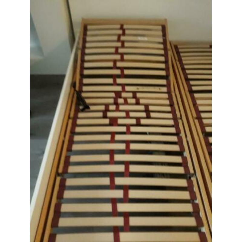 2 electrisch bedienbare bedbodems 80/ 200