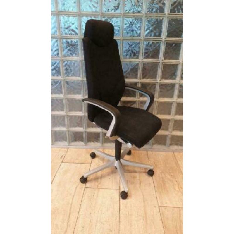 Bureaustoel Giroflex , hoge rug , hoofdsteun
