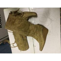 Beige wedge laarzens, maat: 38