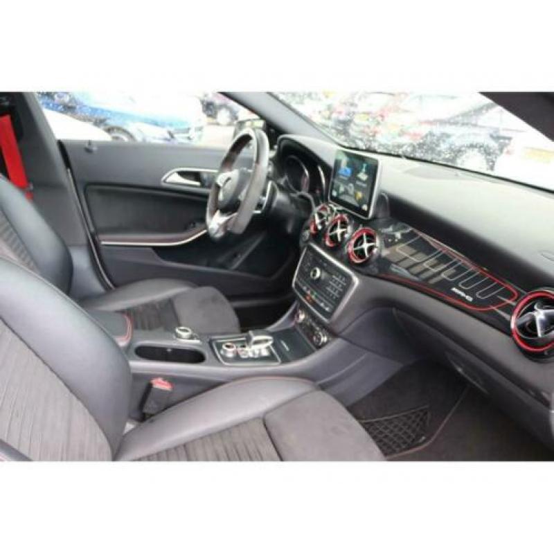 Mercedes-Benz CLA-Klasse Shooting Brake 45 AMG 4MATIC Panora