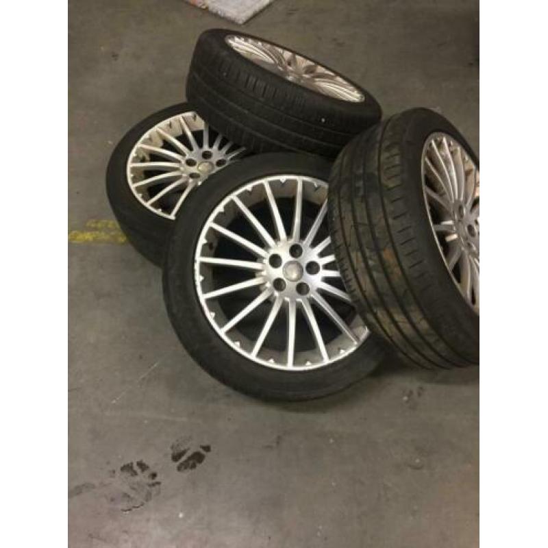 alfa Romeo velgen 17 inch 215/45/17