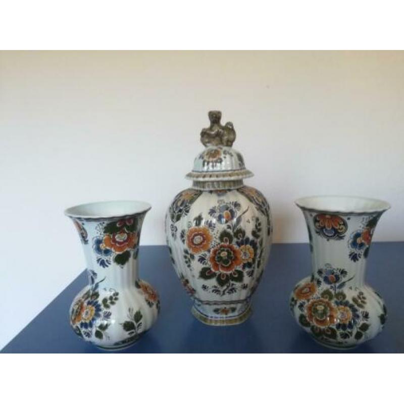 Kaststel 3-delig, Polygroom, Delfts, handgeschilderd.