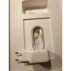 Apple Ipad adapter, lightning kabel en verpakking