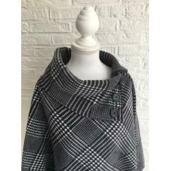 Prachtige poncho van Musthave maat L/XL