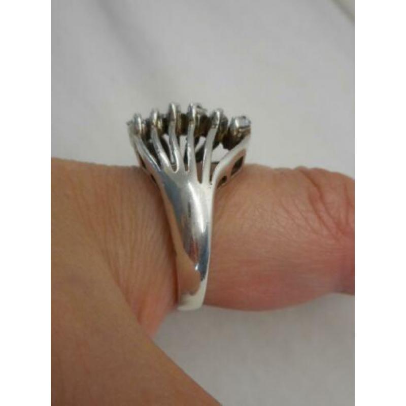 Zilveren royale vintage ring met steentjes nr.1400