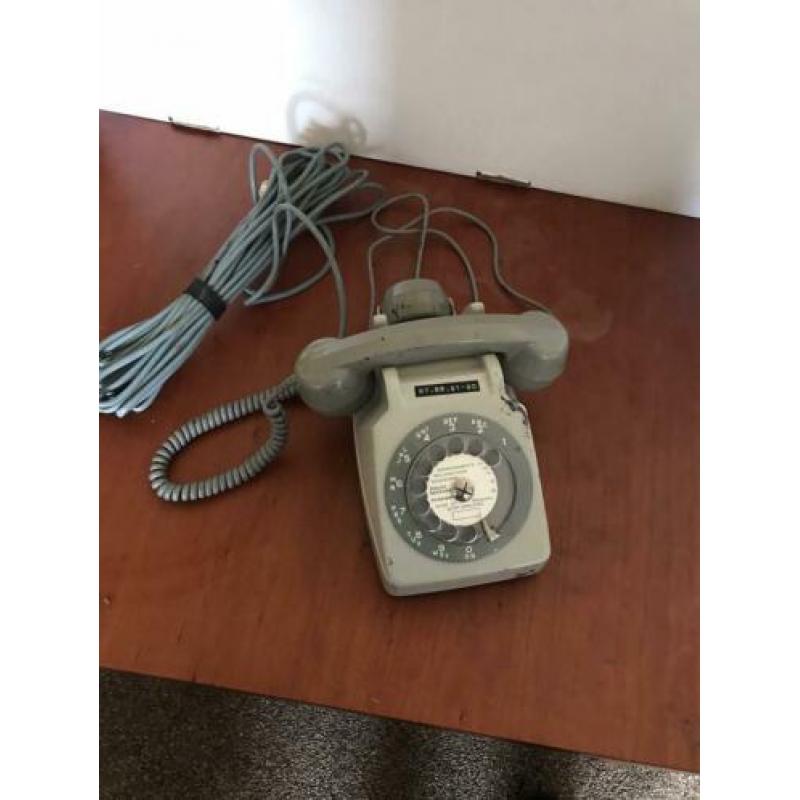 Retro vintage draaischijf telefoon uit de 60’s