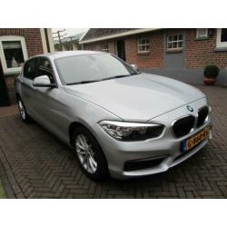 Bmw 1-serie 116i, Navigatie, Lichtmetalen velgen.