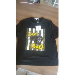 3 shirts van Maison Runway