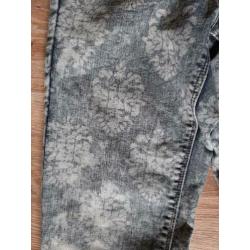 Supergave gebloemde jeans, maat 36, nieuw!