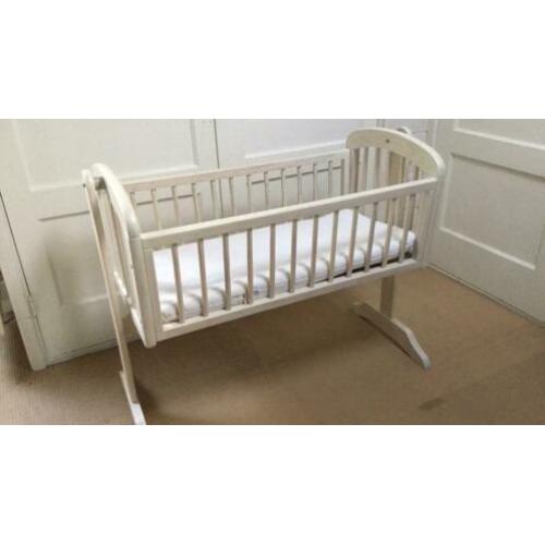 Houten schommelwieg baby