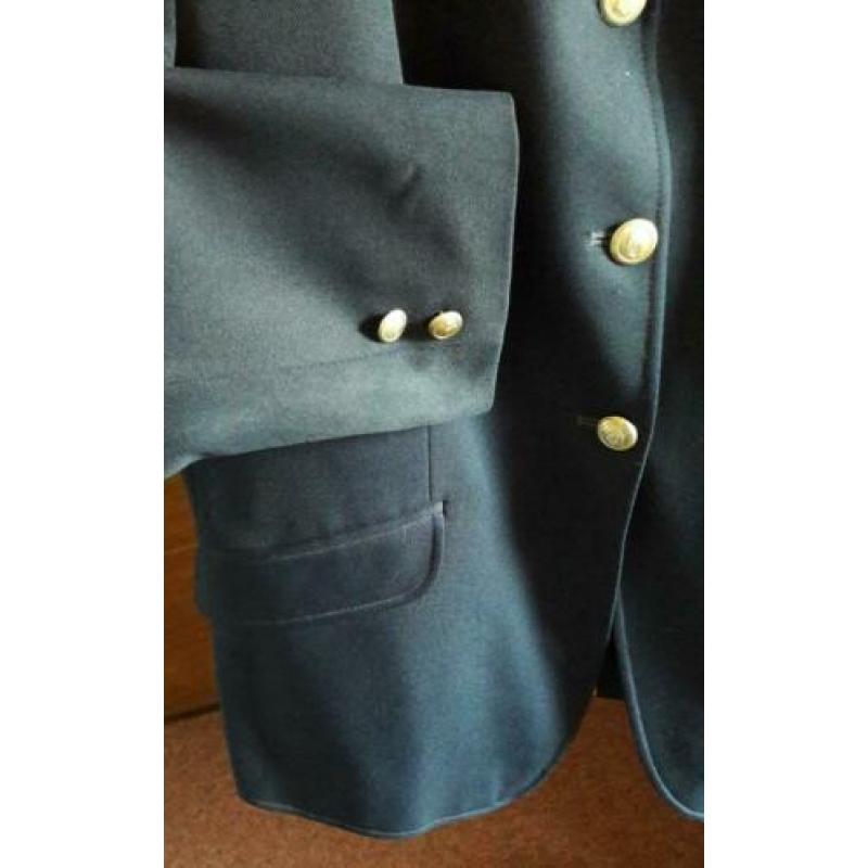 Netjes Wedstrijdjasje donker blauw mt 40