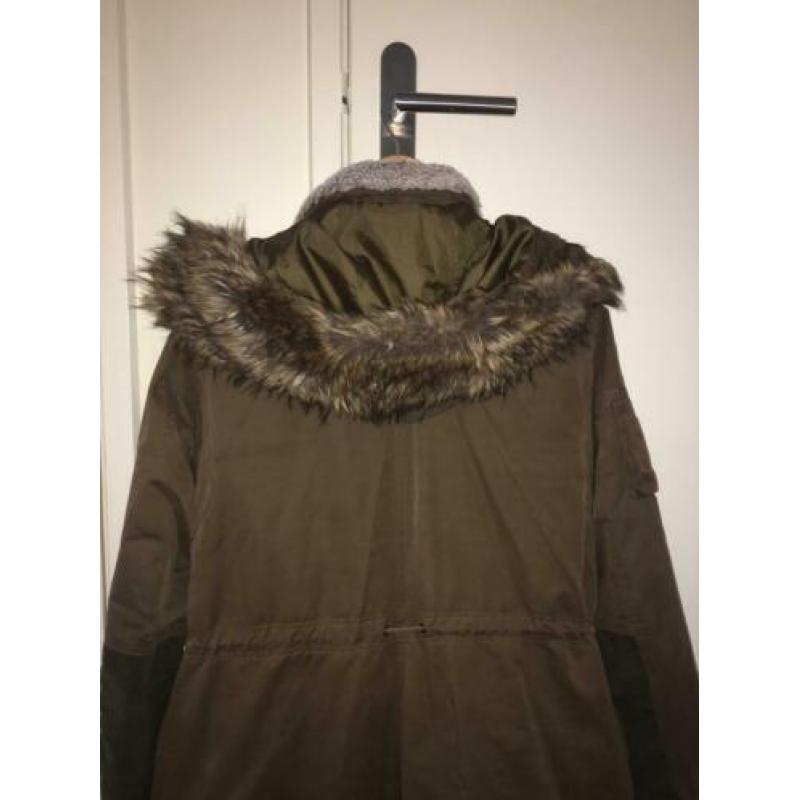 Dames winterjas , merk Beaumont Blue. Kleur groen. Maat 44.