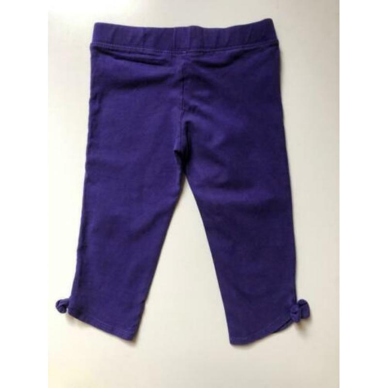 paarse legging 3/4 met strikjes maat 104 ALS NIEUW