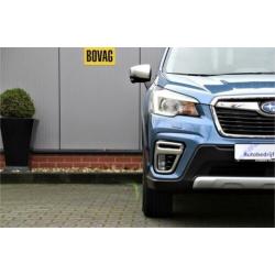 Subaru Forester 2.0i e-BOXER Luxury CVT LINEARTRONIC NAVI
