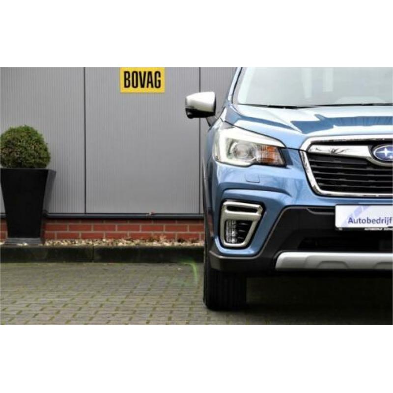 Subaru Forester 2.0i e-BOXER Luxury CVT LINEARTRONIC NAVI
