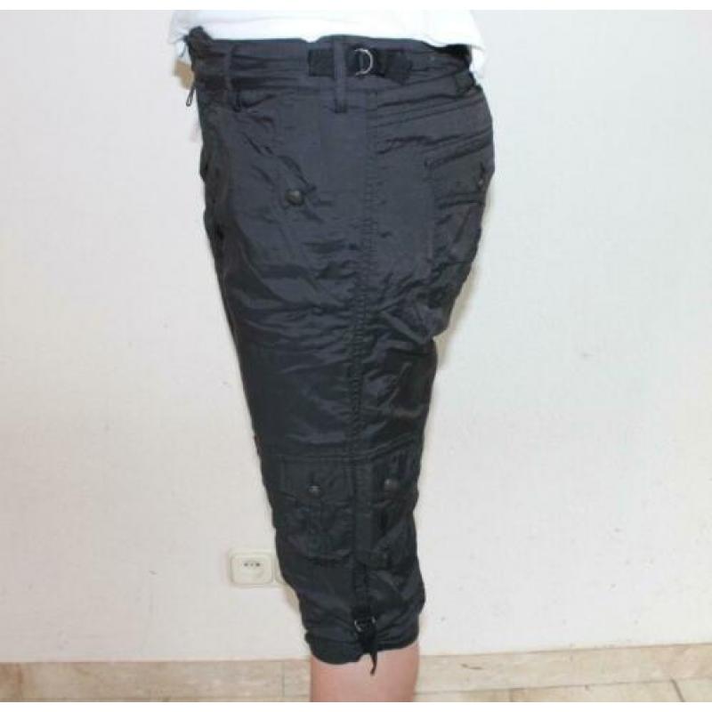 Drykorn cargo/ worker 3/4 broek zwart maat S/ 36 / 38 NIEUW