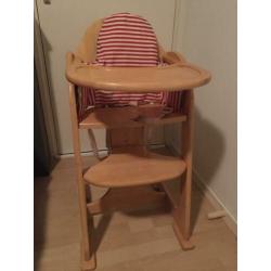Houten kinderstoel