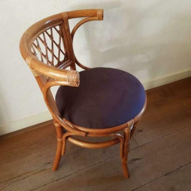 Vintage bamboe/rotan stoeltje uit de jaren '70