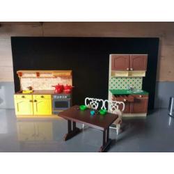 Vintage fleur/ barbie keukentje meubels en accessoires