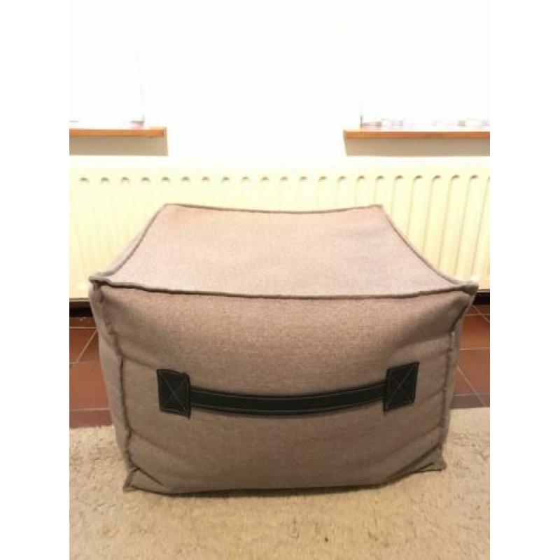 Driezitsbank loungebank grijs beige bruin taupe poef