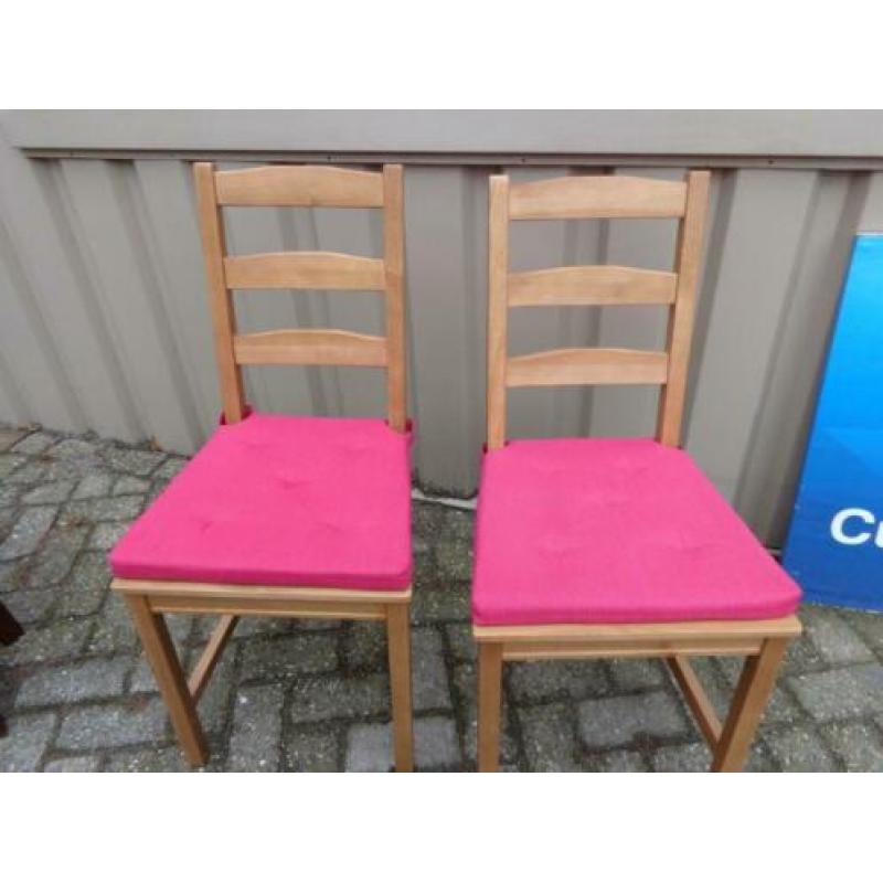 2 Houten (keuken) stoelen, nieuw