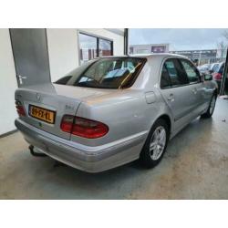 Mercedes-Benz E-klasse 200 CDI Elegance TOP STAAT!/ AIRCO/ C