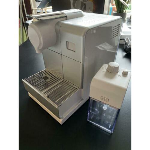 DeLonghi Lattisima touch Nespresso