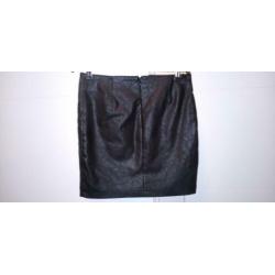 Super gaaf pu leren rokje .. Vero Moda .. Maat S