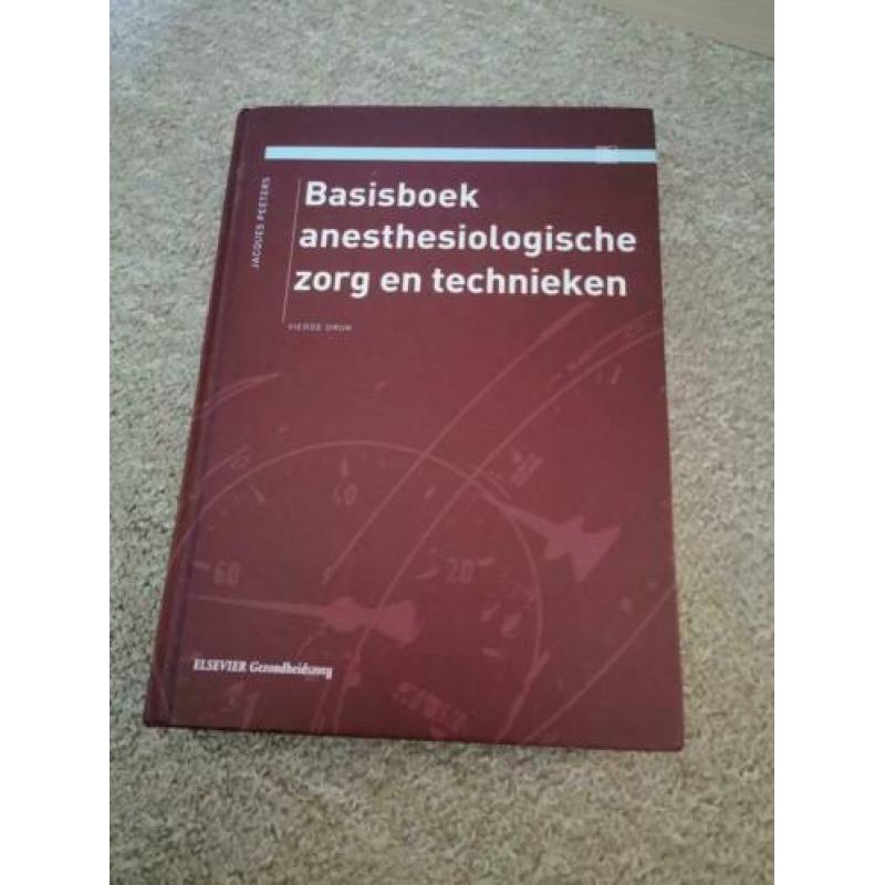 Medische boeken o. a. anesthesiologie