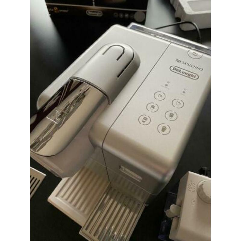 DeLonghi Lattisima touch Nespresso